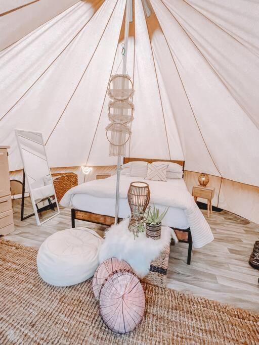 Cute Off Grid Glampsite With Wifi- 5 Min From Haleiwa Town Exterior foto
